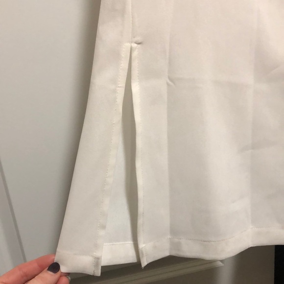 NWOT White Lace Jumpsuit Size Medium - Picture 5 of 8